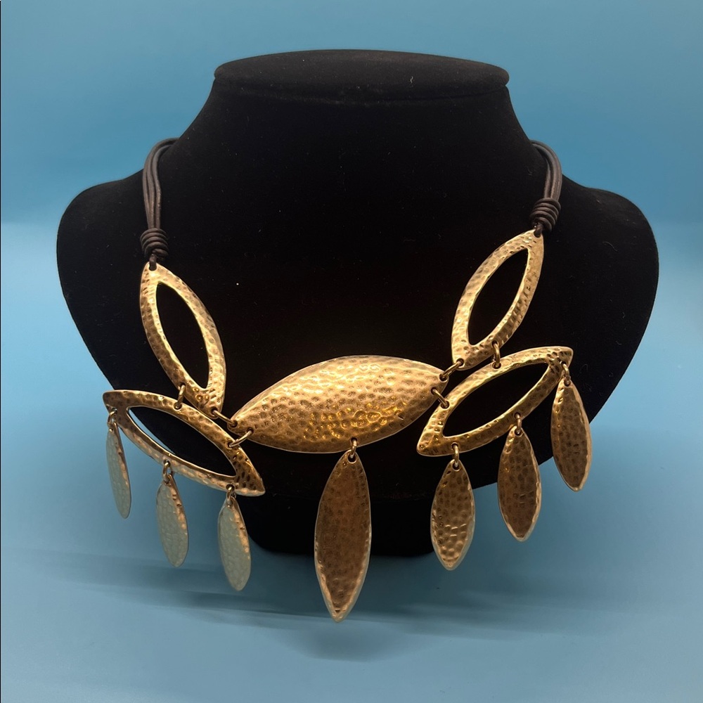#NLA27. Chico’s Gold Statement Necklace